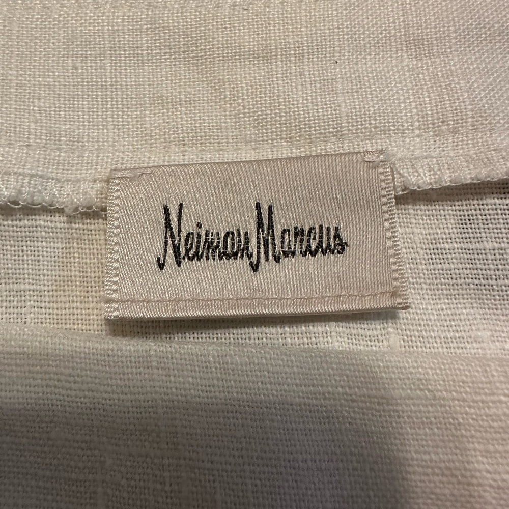 Neiman Marcus  top - Picture 6 of 6